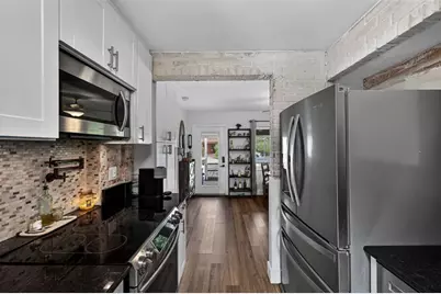 270 NE 42nd Ct, Oakland Park, FL 33334 - Photo 27