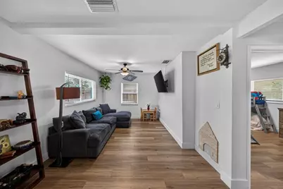 270 NE 42nd Ct, Oakland Park, FL 33334 - Photo 11