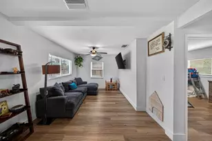 270 NE 42nd Ct, Oakland Park, FL 33334 - Photo 11