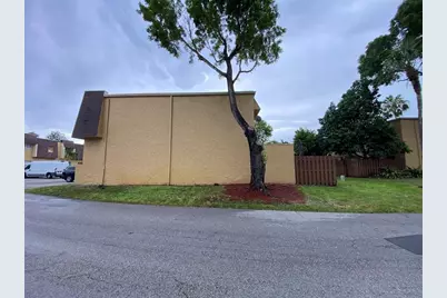 5668  Blueberry, Unit #17, Lauderhill, FL 33313 - Photo 3