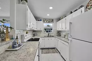 211 Bayview Ave, Boynton Beach, FL 33435 - Photo 13