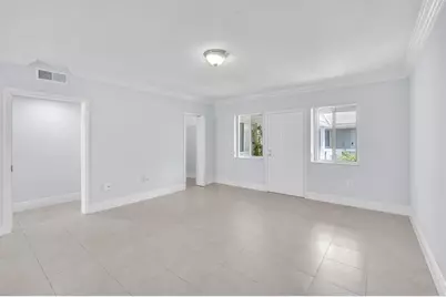 9930  Collins Ave, Unit #14, Bal Harbour, FL 33154 - Photo 11