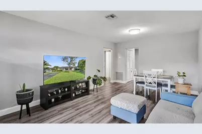 4017  Woodside Dr, Coral Springs, FL 33065 - Photo 21