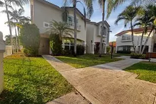 10843 NW 8th St, Pembroke Pines, FL 33026 - Photo 1