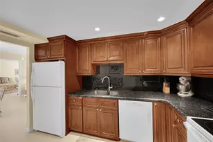 531 N Ocean Blvd Unit, Pompano Beach, FL 33062 - Photo 7