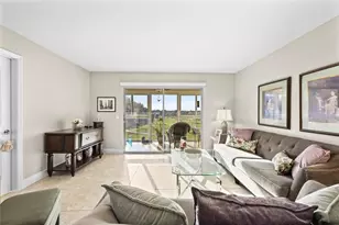 800 SW 125th Way, Pembroke Pines, FL 33027 - Photo 15