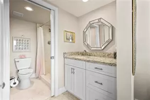 800 SW 125th Way, Pembroke Pines, FL 33027 - Photo 21