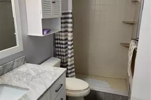 112 Lake Emerald Dr, Oakland Park, FL 33309 - Photo 11