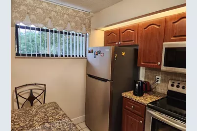 112  Lake Emerald Dr, Unit #208, Oakland Park, FL 33309 - Photo 7