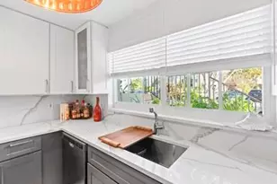 681 Kensington Pl, Fort Lauderdale, FL 33305 - Photo 19