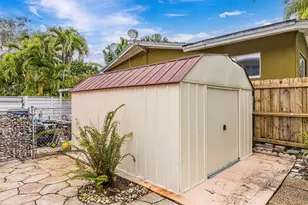 1728 SW 4th Ct, Fort Lauderdale, FL 33312 - Photo 37