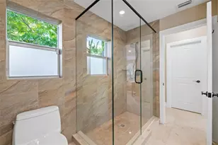 901 SE 6th St, Fort Lauderdale, FL 33301 - Photo 25