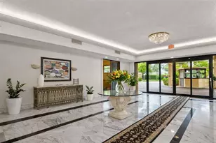 800 NE 195th St, Miami, FL 33179 - Photo 23