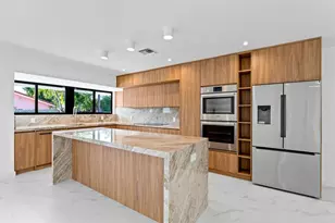 20500 Highland Lakes Blvd, Miami, FL 33179 - Photo 5