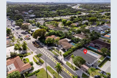 20500  Highland Lakes Blvd, Miami, FL 33179 - Photo 51