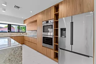 20500 Highland Lakes Blvd, Miami, FL 33179 - Photo 11