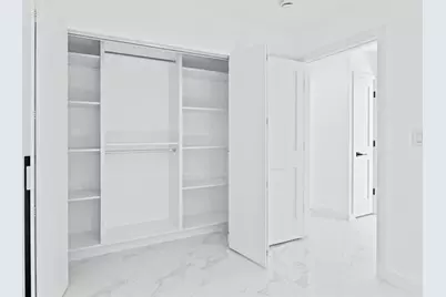 20500  Highland Lakes Blvd, Miami, FL 33179 - Photo 29