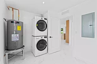 20500 Highland Lakes Blvd, Miami, FL 33179 - Photo 41