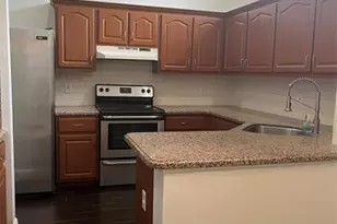 581 Lakeside Cir, Sunrise, FL 33326 - Photo 5