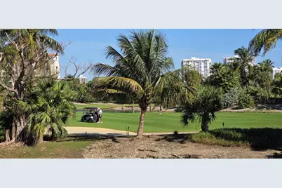 19501 W Country Club Dr, Unit #2306, Aventura, FL 33180 - Photo 25