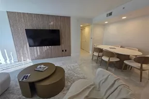 19501 W Country Club Dr, Aventura, FL 33180 - Photo 9