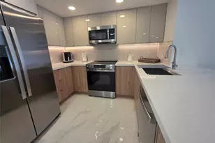 19501 W Country Club Dr, Aventura, FL 33180 - Photo 7