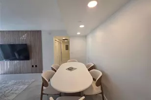 19501 W Country Club Dr, Aventura, FL 33180 - Photo 11