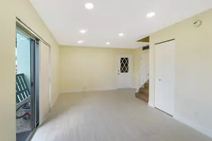 8921 NW 28th Dr, Coral Springs, FL 33065 - Photo 5