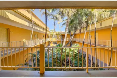 18111 NW 68th Ave, Unit #I210, Hialeah, FL 33015 - Photo 17