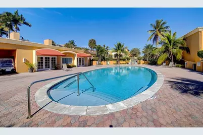 18111 NW 68th Ave, Unit #I210, Hialeah, FL 33015 - Photo 19