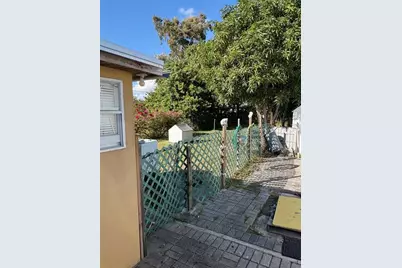 4055  Vicliff Rd, West Palm Beach, FL 33406 - Photo 7