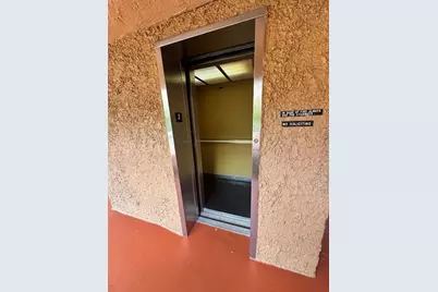 8901 N New River Canal Rd, Unit #18W, Fort Lauderdale, FL 33324 - Photo 3