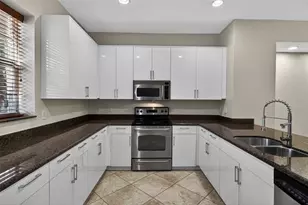 1033 NE 17th Way Unit, Fort Lauderdale, FL 33304 - Photo 3