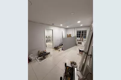 3526 W 76th St, Unit #203, Hialeah, FL 33018 - Photo 7