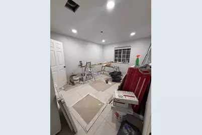 3526 W 76th St, Unit #203, Hialeah, FL 33018 - Photo 11