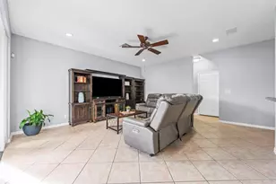 1422 SW 106th Way, Davie, FL 33324 - Photo 9