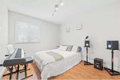 1422 SW 106th Way, Davie, FL 33324 - Photo 23