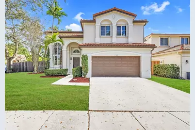 1422 SW 106th Way, Davie, FL 33324 - Photo 1