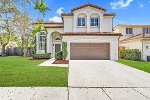 1422 SW 106th Way, Davie, FL 33324 - Photo 1