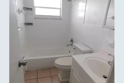 791 SW 7th St, Pompano Beach, FL 33060 - Photo 21