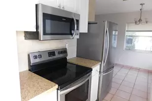 791 SW 7th St, Pompano Beach, FL 33060 - Photo 15