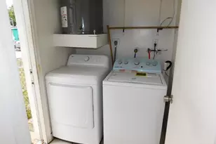 791 SW 7th St, Pompano Beach, FL 33060 - Photo 17