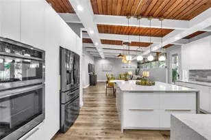 2008 Coral Gardens Dr, Wilton Manors, FL 33306 - Photo 21