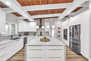 2008 Coral Gardens Dr, Wilton Manors, FL 33306 - Photo 19