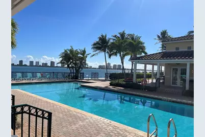 1040  Lake Shore Dr, Unit #206, West Palm Beach, FL 33403 - Photo 11
