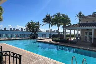 1040 Lake Shore Dr, West Palm Beach, FL 33403 - Photo 11