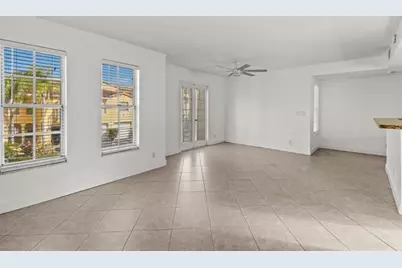 1040  Lake Shore Dr, Unit #206, West Palm Beach, FL 33403 - Photo 3