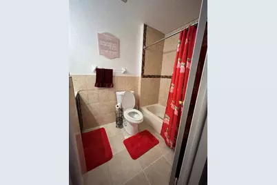 16  Spinning Wheel Ln, Tamarac, FL 33319 - Photo 5