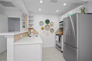 3212 NE 12th St, Pompano Beach, FL 33062 - Photo 11