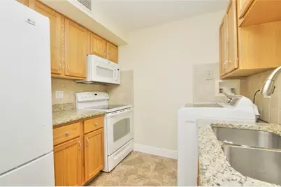 10762  La Placida Dr, Unit #205, Coral Springs, FL 33065 - Photo 7